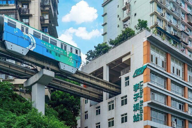 1 Day Chongqing Megacity Walking Tour - Why this route works in a city like Chongqing