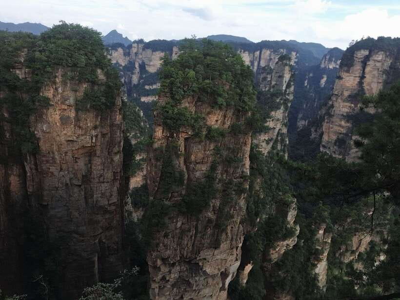 1-Day Private Tour to Zhangjiajie Highlights - Yuanjiajie’s platform-shaped mountain formations