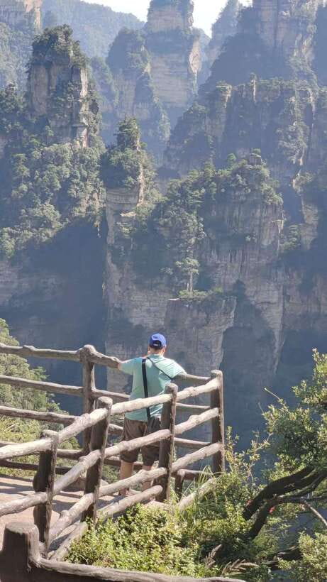 1-Day Private Tour to Zhangjiajie Highlights - A park day shaped by weather and crowds