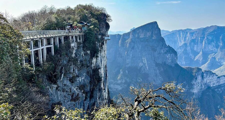 2-Day Avatar Mountain, Glass Bridge, and Mt. Tianmen Tour - Guides, transport, and group rhythm