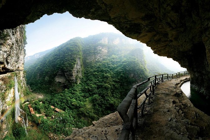 2-Day Mini Group to Avatar Mountain, Glass Bridge and Mt. Tianmen - Tianmen Mountain and Heaven’s Gate