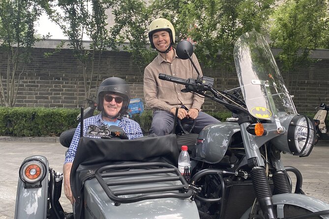 2-Hour “Ancient & Modern” Beijing Sidecar Tour (Day /Night) - Shichahai and Houhai: a slower pause by the water