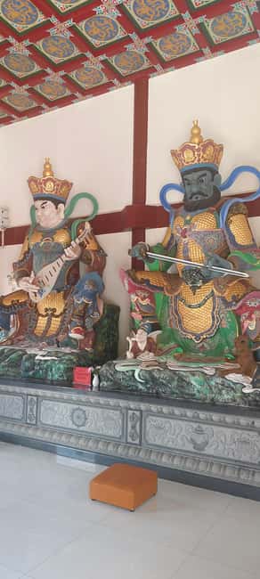 200-year-old Hakka Residence Tour +Ancient Buddhist temple - Who should book this Shenzhen history tour?