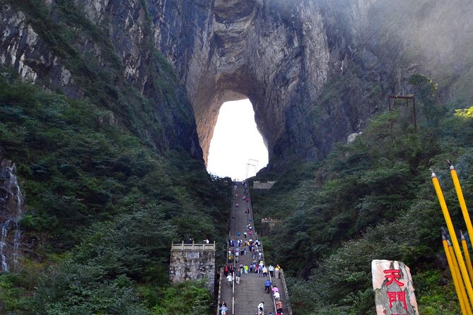 3-Day Private Zhangjiajie Discovery Tour with Glass Bridge - Who should book this experience