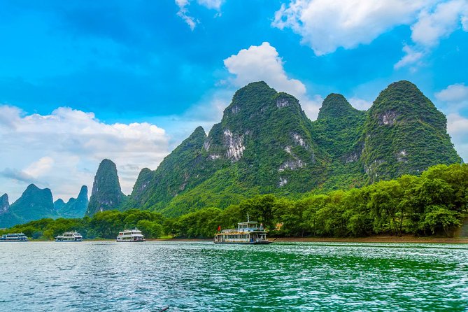 3 Days Classic Guilin Tour with 3 star seats for Li River Cruise - Day 1: Elephant Trunk Hill and Guilin’s classic city sights