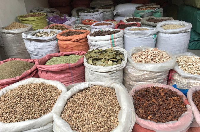 3-Hour Herbal Wholesale TCM Market and a Local Wet Market Tour - The local wet market and everyday Chengdu