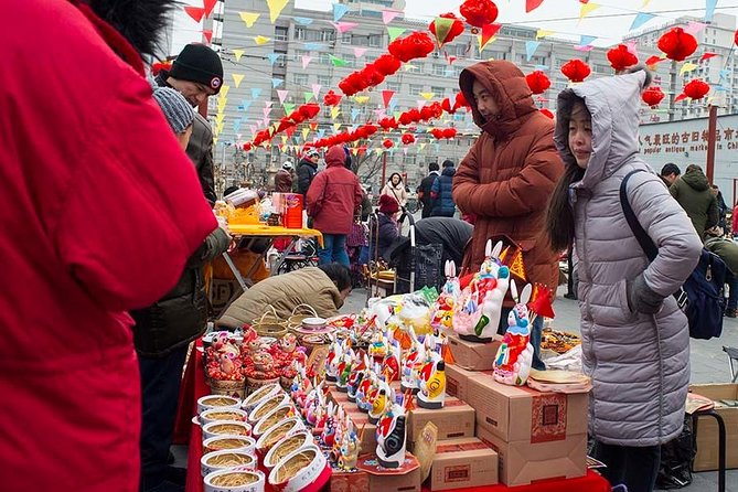 3-Hour Private Shopping Tour at Panjiayuan Market from Beijing - Meeting your guide in Beijing