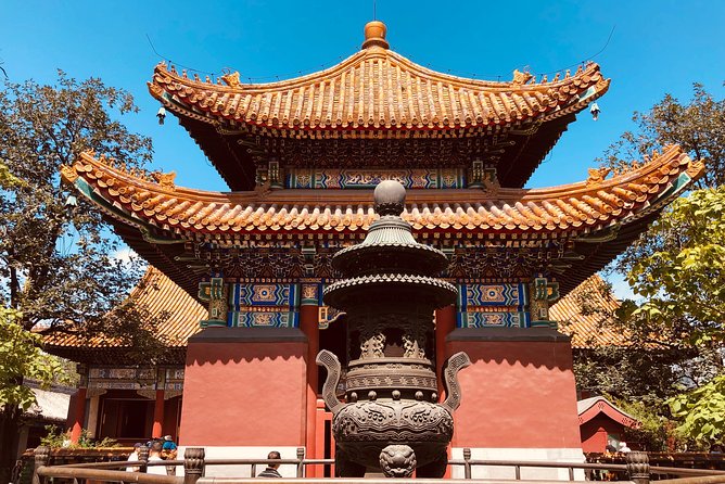 3-Hour Private Tour: Temple of Heaven and Lama Temple - Seeing the living faith of Lama Temple
