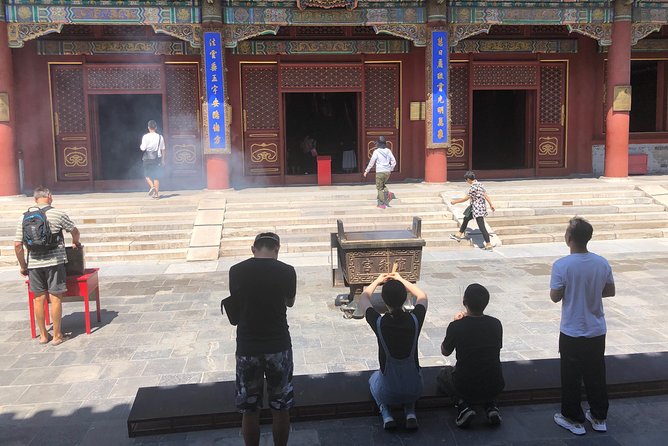 3-Hour Private Tour: Temple of Heaven and Lama Temple - A short walk through Wudaoying Hutong