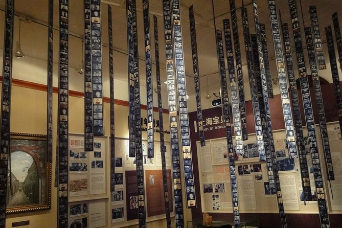 3-Hour Private Tour to Jewish Ghetto and Shanghai Bund - What guides add to the visit