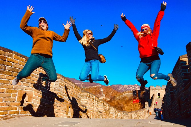 4-5 Hour Beijing Layover Tour to Mutianyu Great Wall - Leaving PEK and meeting your guide