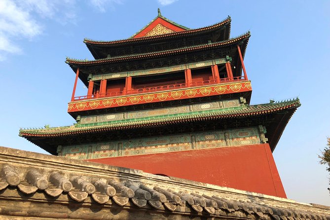 4-Hour Private Beijing Hutong Bike Tour with Dumpling Lunch - Back Lakes begins the ride