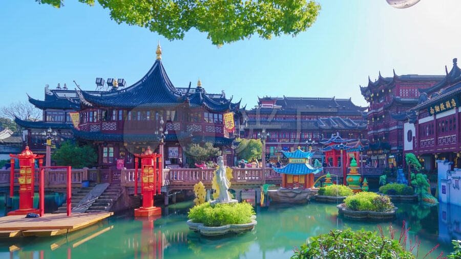 4-Hour Private Shanghai Shopping Tour with Local Expert - Meeting Sunny in downtown Shanghai