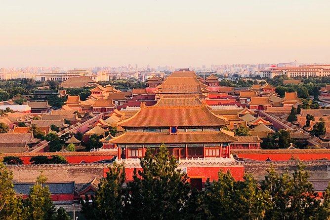 4-Hour Private Tour: Jingshan Park, Hutong & JinDing Xuan Dim Sum - Walking Yandai Xie Street and the Hutong