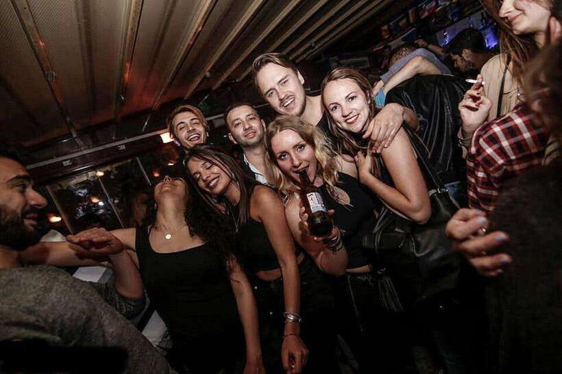 4-Hour Shanghai Pub Crawl (bars & nightclub hopping) - The final club stop lasts about two hours