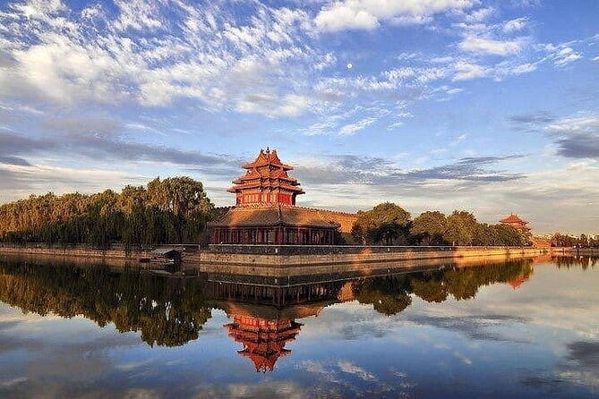 4-Hour Small Group Tour to Forbidden City with Entry Tickets - Tiananmen Square: important, but not always predictable