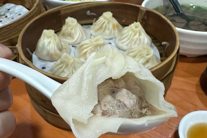 4-Hr Shanghai Layover Tour: Maglev, Wet Market, Food, Landmarks - Yuyuan Old Street: Traditional Shanghai in a Tight Window