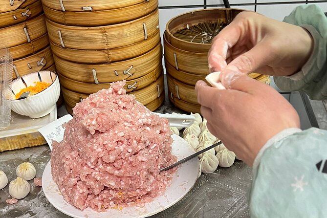 4-Hr Shanghai Layover Tour: Maglev, Wet Market, Food, Landmarks - Shanghai Food and Drink: Small Bites During the Tour