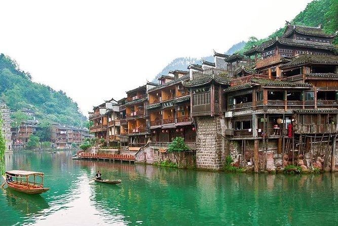 6 Days Guilin to Fenghuang & Zhangjiajie Private tour - Day 1: Longji rice terraces and Yao village