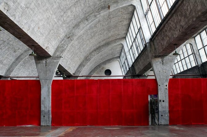 6-Hour Private Beijing Tour: Flower and Fish Market, Panjiayuan Antique Market and 798 Art Zone - Key points at a glance