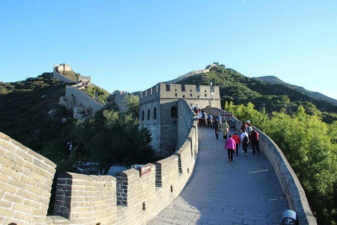 Aerial View of the Great Wall by Helicopter - Walking Badaling after the flight
