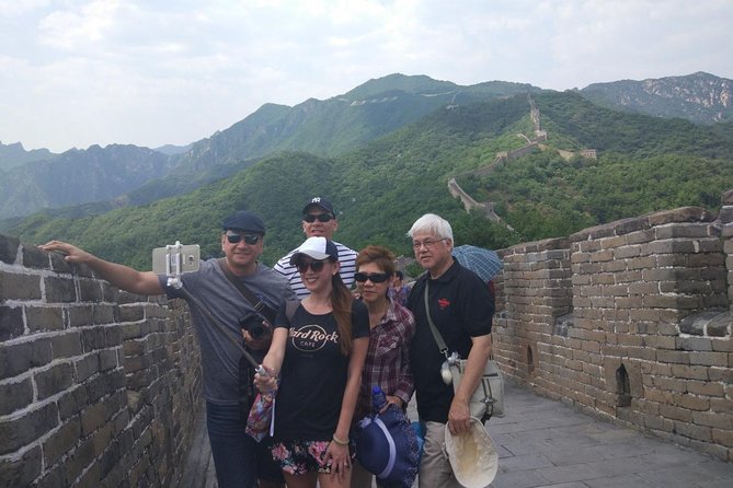 All-Inclusive Day Tour: Mutianyu Great Wall and Summer Palace - Lunch between the two major sights