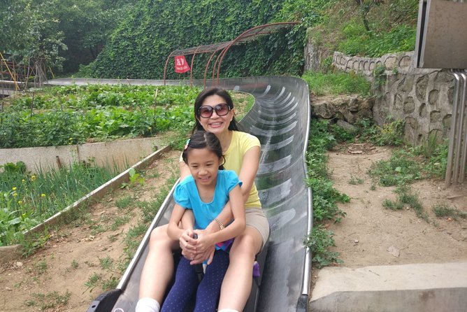 All-inclusive Day Tour: Mutianyu Great Wall & Beijing Panda Zoo with Local Lunch - Local Lunch Near Mutianyu