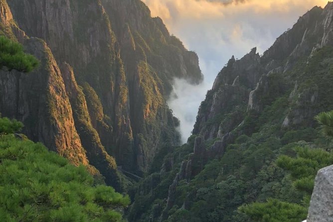 All inclusive Huangshan summit 1 day private tour-No shopping - Key points at a glance