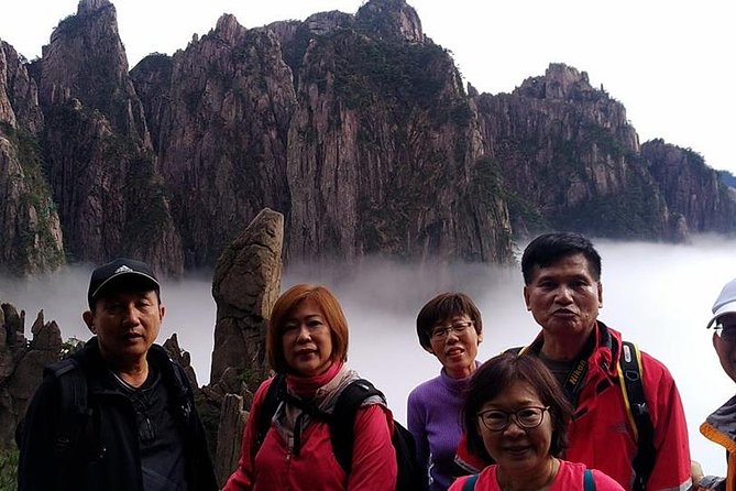 All inclusive Huangshan summit 1 day private tour-No shopping - The Yungu cable car and the first summit views