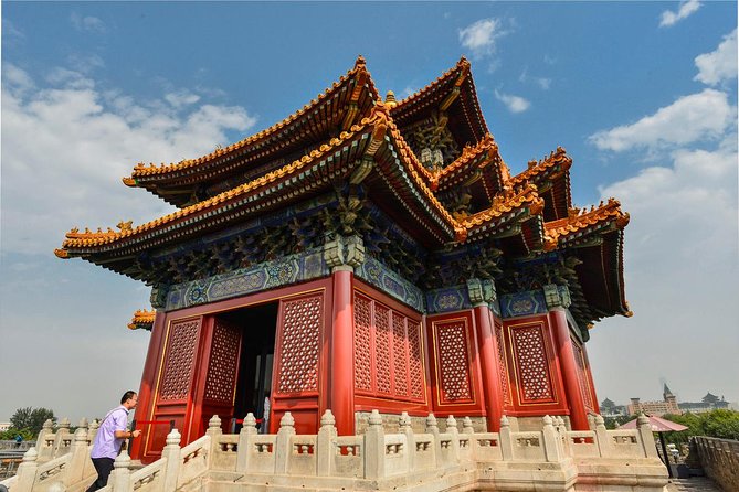 All Inclusive Private Custom Day Tour: Beijing City Discovery - Tiananmen Square, a short but important first stop