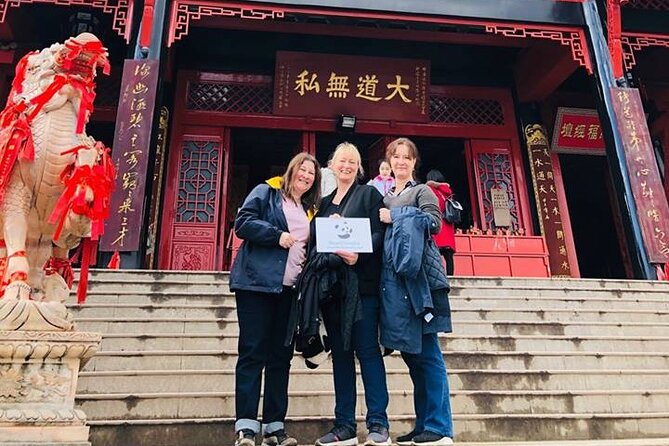 All-Inclusive Private Day Tour of Mount Qingcheng and Dujiangyan - Dujiangyan explains ancient water control