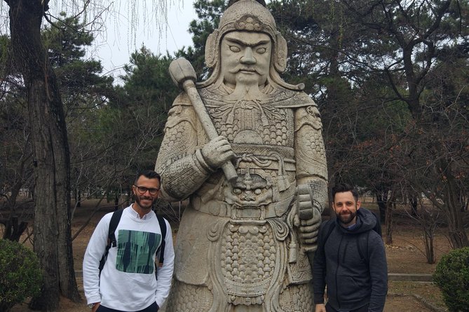 All-Inclusive Private Day Trip to Ming Tombs and Great Wall at Mutianyu - Lunch before the Mutianyu climb