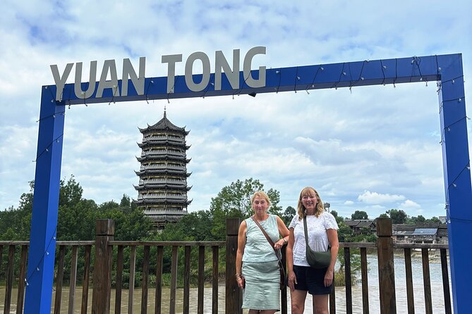 All-Inclusive Private Panda & Hidden Ancient Town Tour - Three Hours at the Giant Panda Base