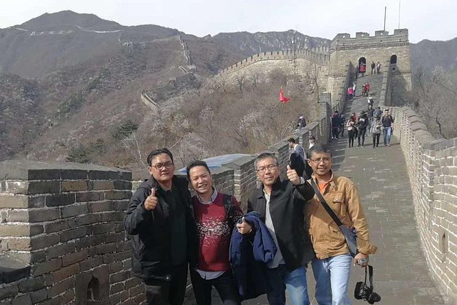All Inclusive Private Tour to Mutianyu Great Wall and Ming Tombs - Reaching Mutianyu after the 1.5-hour drive
