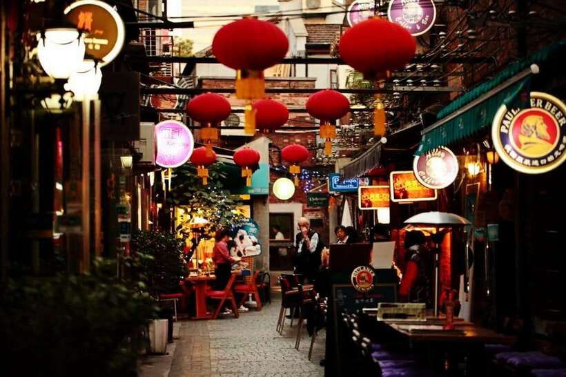 All Inclusive Shanghai City Tour : Old and New Highlights - Lunch: a practical break with local guidance