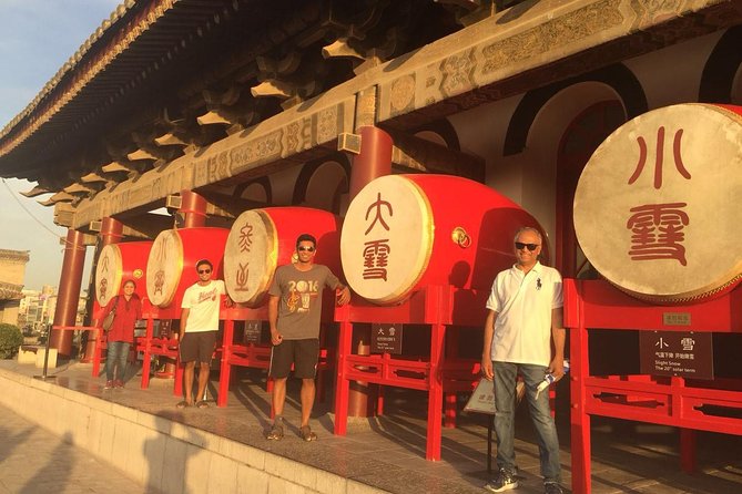 All inclusive Xi'an Most Popular Private Day Tour - A food stop in the Muslim Quarter