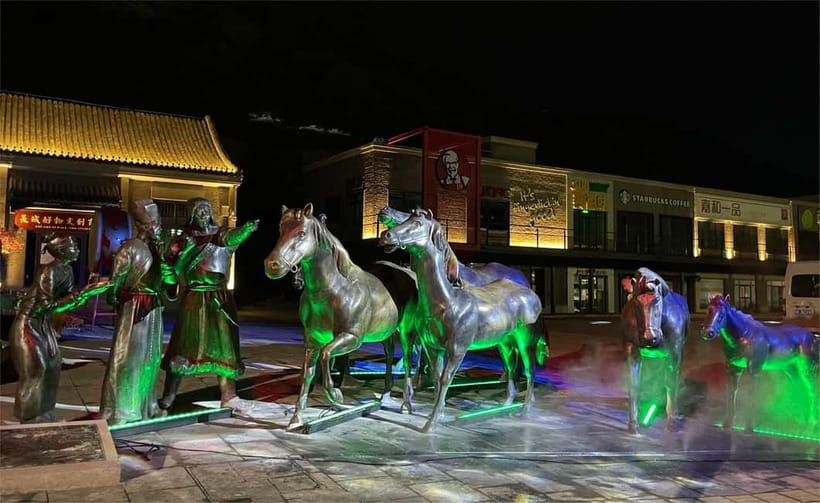 Badaling Great Wall Night Tour+ Light Show + Performance - Key points to know before booking