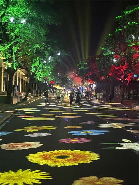 Badaling Great Wall Night Tour+ Light Show + Performance - What the $41 price really covers