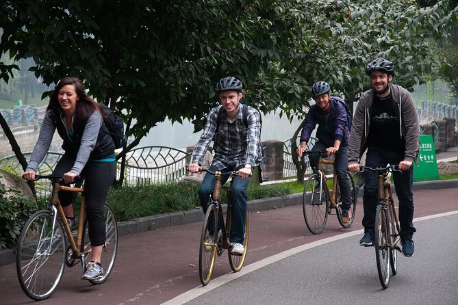Bamboo Bicycle Tour in Chengdu - The old-style bazaar and riding through busy streets