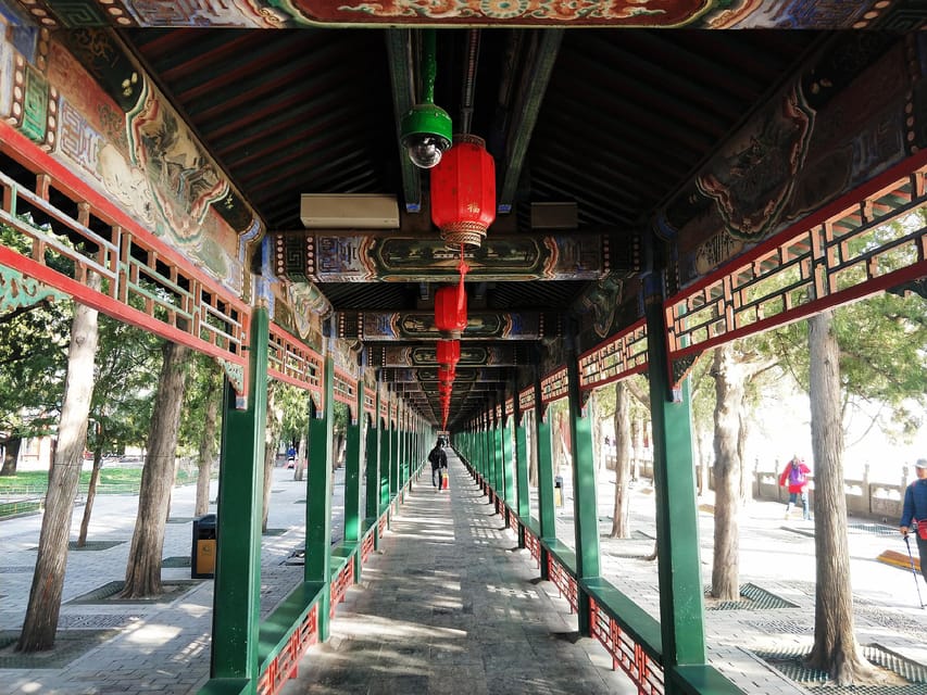 Beijing 2-Day Highlights including Great Wall with Options - Group tour or private tour?