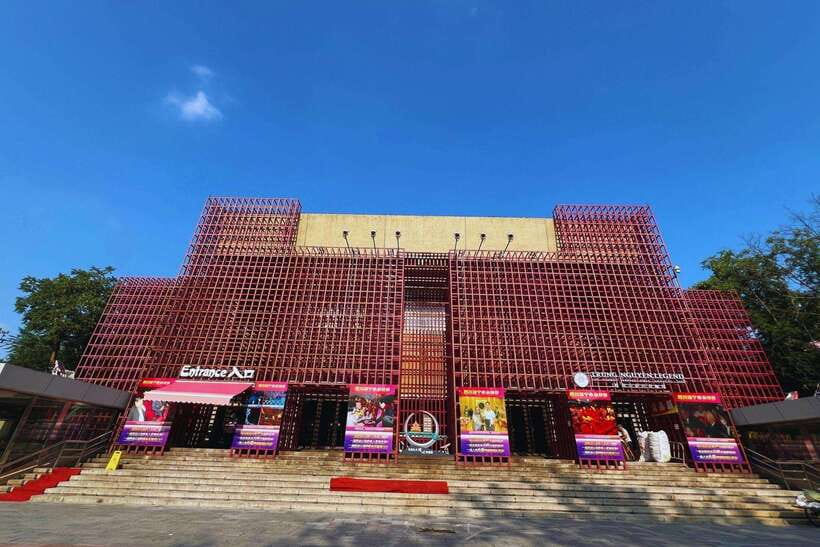 Beijing: Acrobatic Show Tickets Traditional & Modern Fusion - The Acts That Carry the Show
