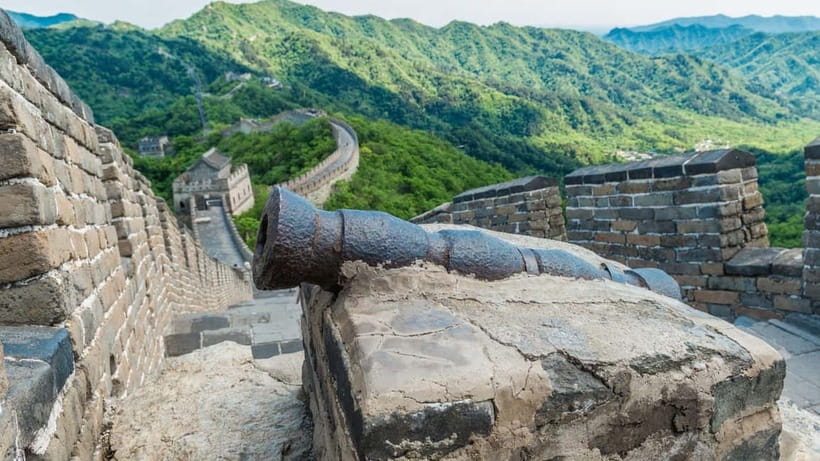 Beijing: Badaling Great Wall Ticket with Day & Night Options - When the night bus tour makes more sense