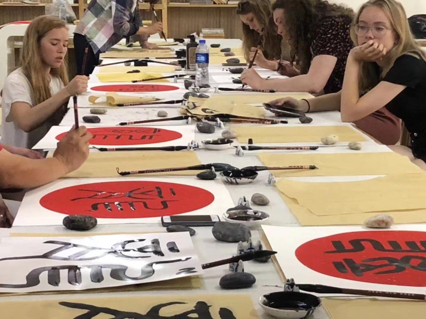 Beijing Calligraphy Class - Four calligraphy styles in one short lesson