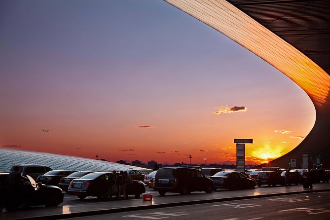 Beijing Capital International Airport Transfer: Airport (PEK) to Hotel Roundtrip - Landing at Beijing Capital International Airport