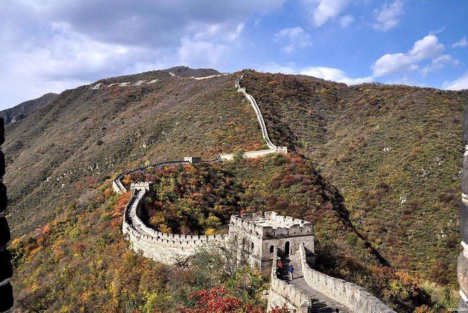 Beijing Daxing Airport Private Transfer to Mutianyu Great Wall - The 1.5-Hour Ride to Mutianyu