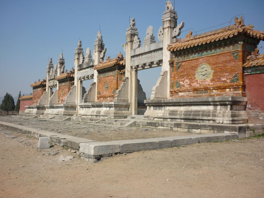 Beijing:Eastern Qing Tomb/Huangyaguan Great Wall/Dule Temple - How the nine-hour schedule feels