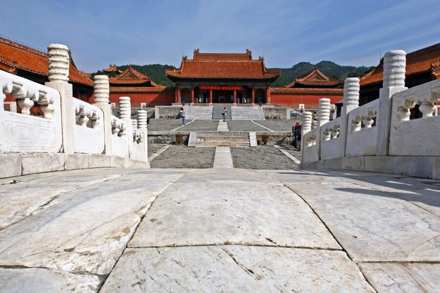 Beijing:Eastern Qing Tomb/Huangyaguan Great Wall/Dule Temple - Who will get the most from this outing