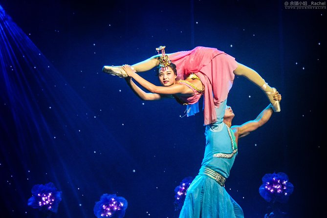 Beijing Evening Acrobatic Show in Red Theater + Private Transfer - Why the Red Theater show works well in Beijing