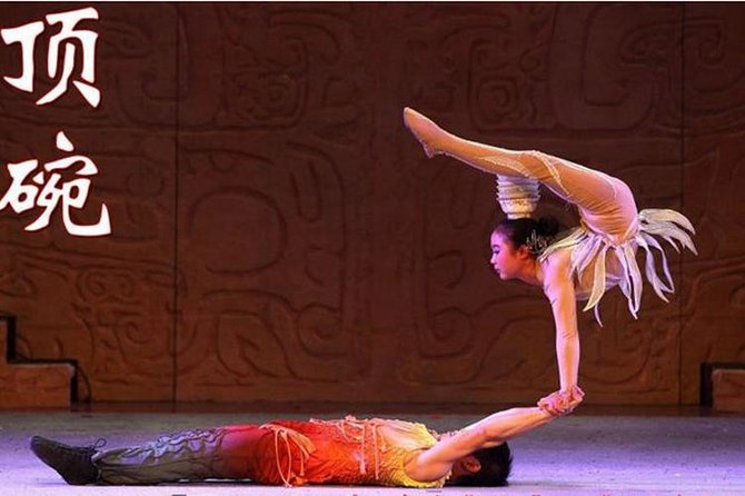 Beijing Evening Acrobatic Show in Red Theater + Private Transfer - The 4:30 p.m. pickup and 5:30 p.m. show