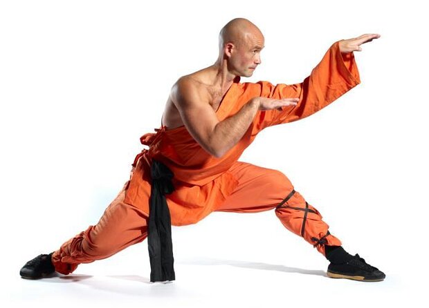 Beijing Evening Tour: Chaoyang Theatre Acrobatic Show (Transfer) - Key points before you book